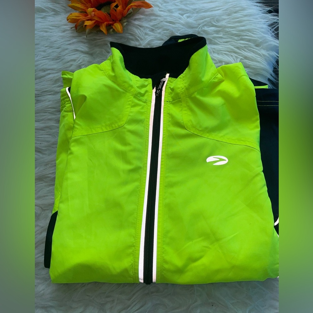 Brooks Reflective Running Lightweight Full Zip Ja… - image 7